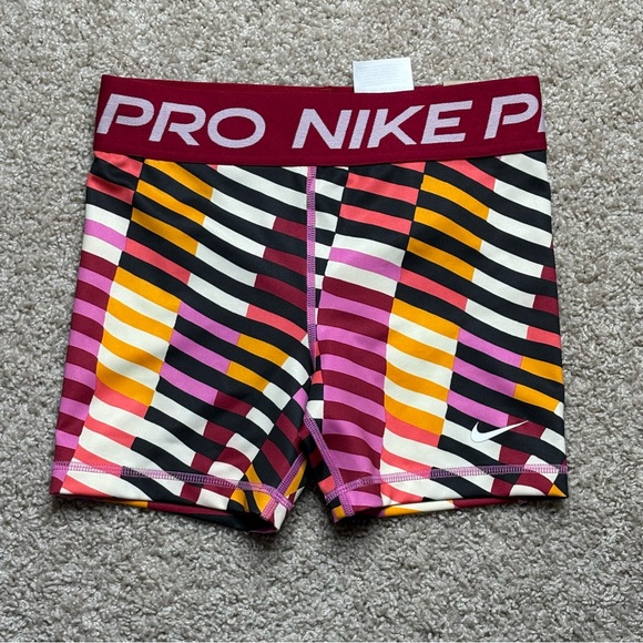 Nike Pro Shorts - Picture 1 of 5